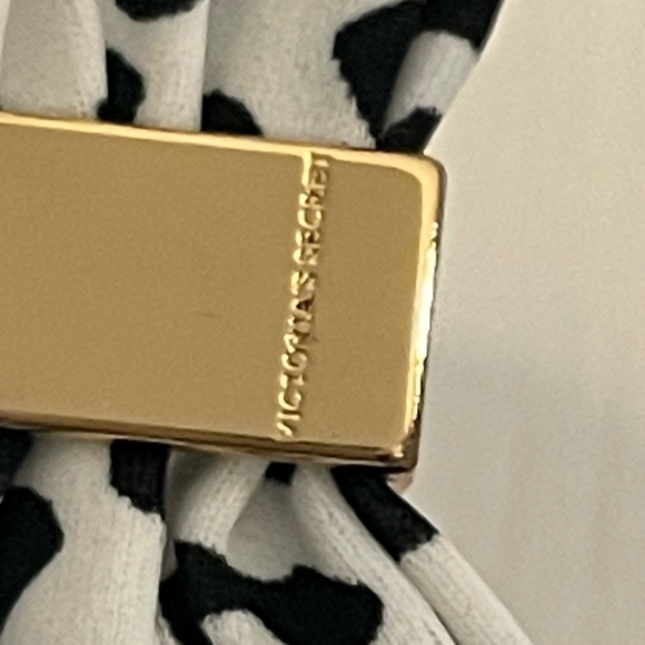 VS Black & White Halter Strap Bikini Swim Top - Picture 4 of 8